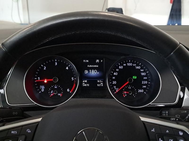 VOLKSWAGEN PASSAT VARIANT 2.0 TDI SCR EVO 110KW BUSINESS DSG STATION WAGON