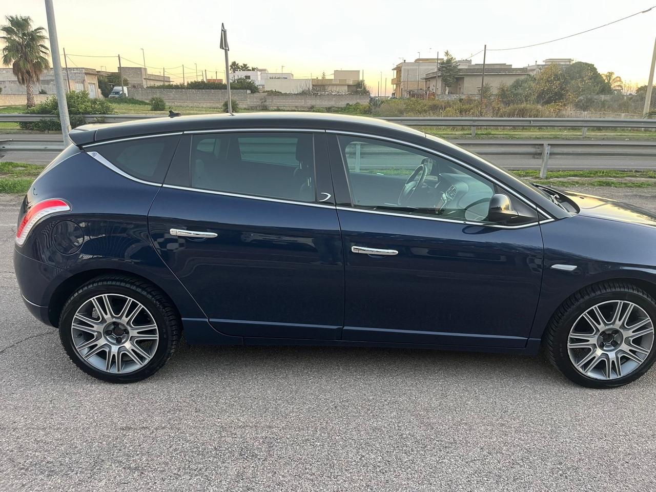 Lancia Delta 1.6 MJT Gold Unipro 2014