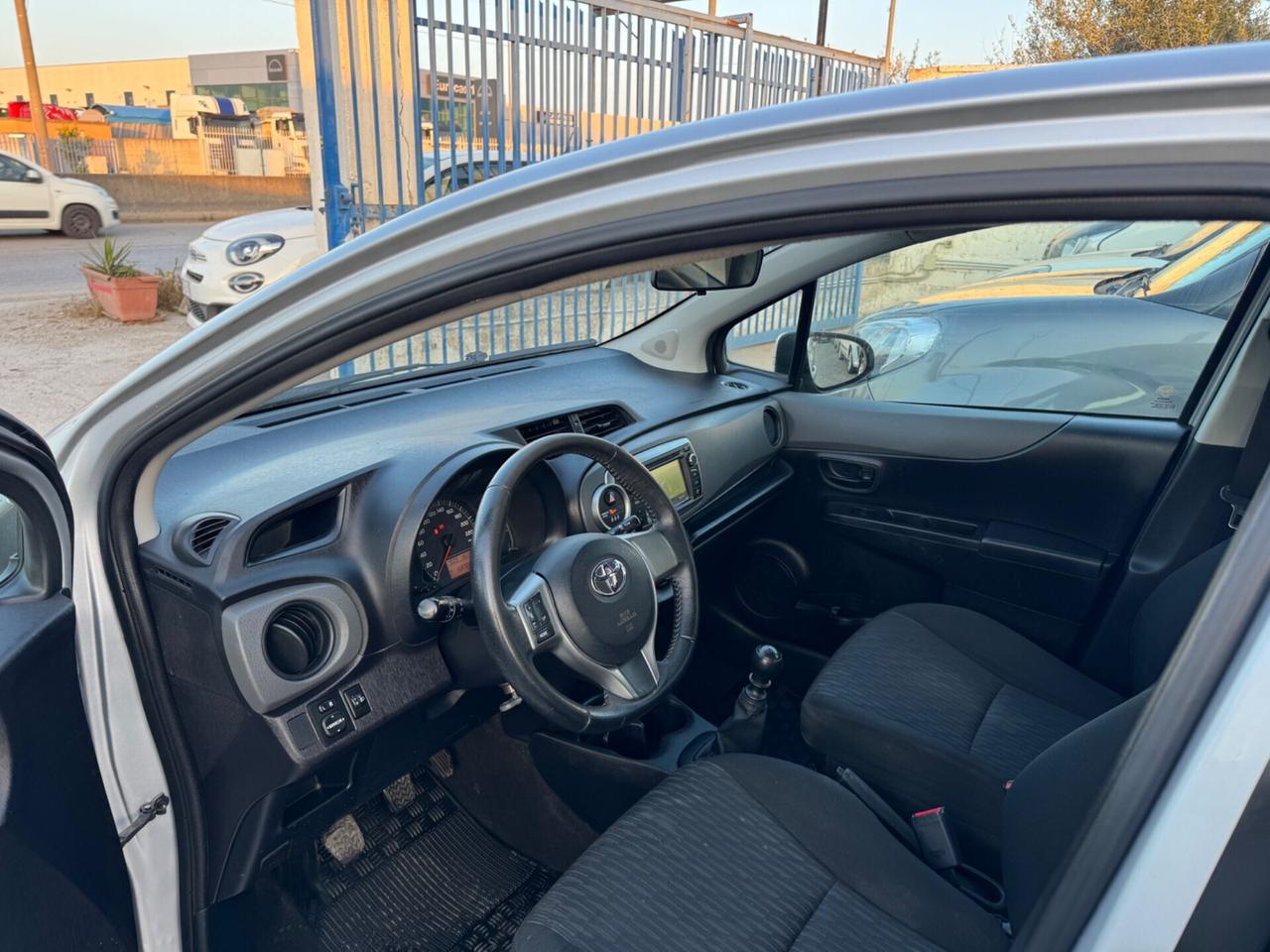 Toyota Yaris 1.4 D-4D 5 porte “NAVI”