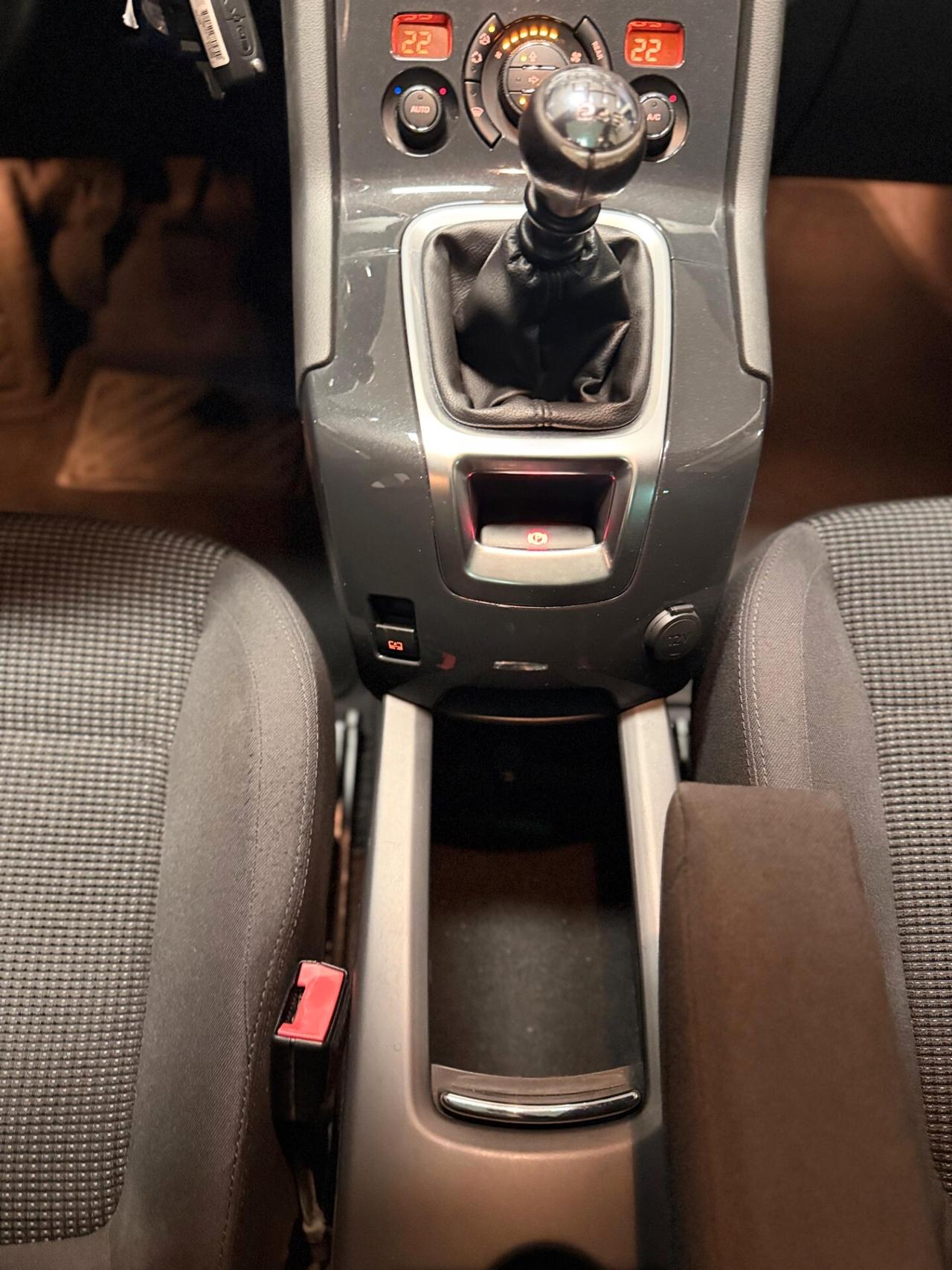 Peugeot 5008 2.0 HDi 150CV Allure 7 posti