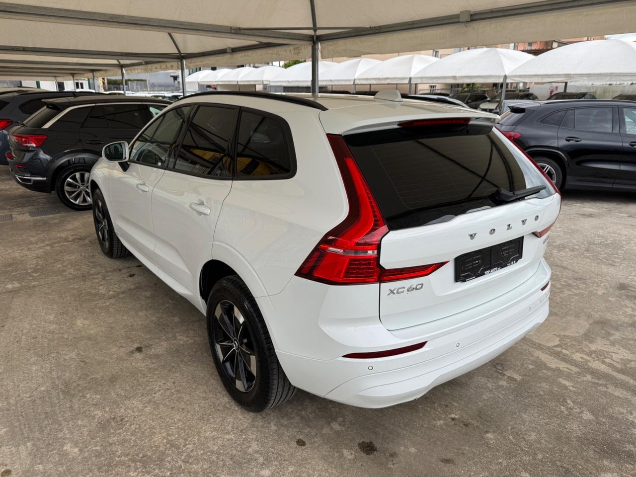 VOLVO XC60 B4 AWD MILD HYBRID MOMENTUM - 2021