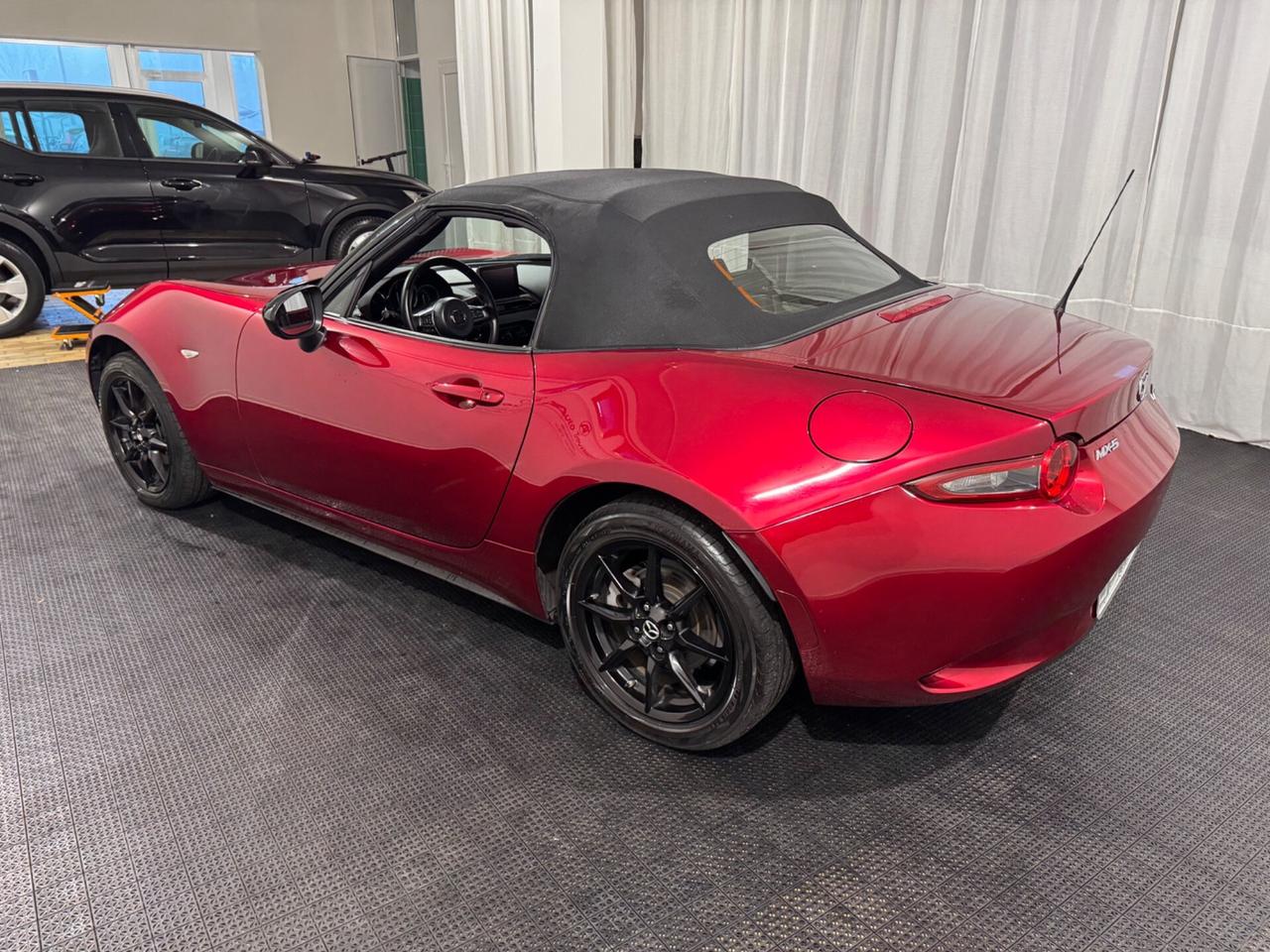 Mazda MX-5 1.5L Skyactiv-G Exceed