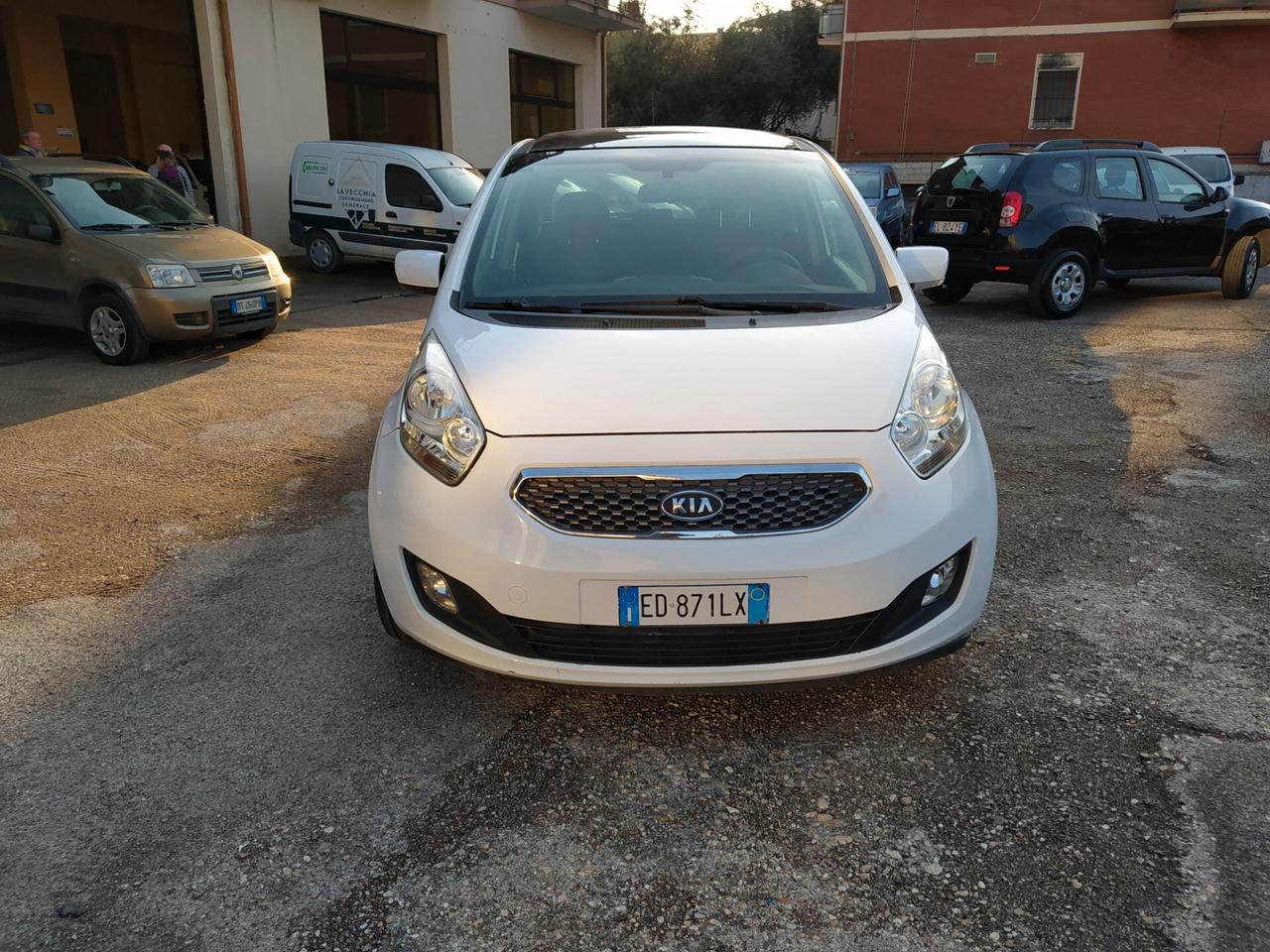 Kia Venga 1.4 CRDi 90Cv Neopatentati
