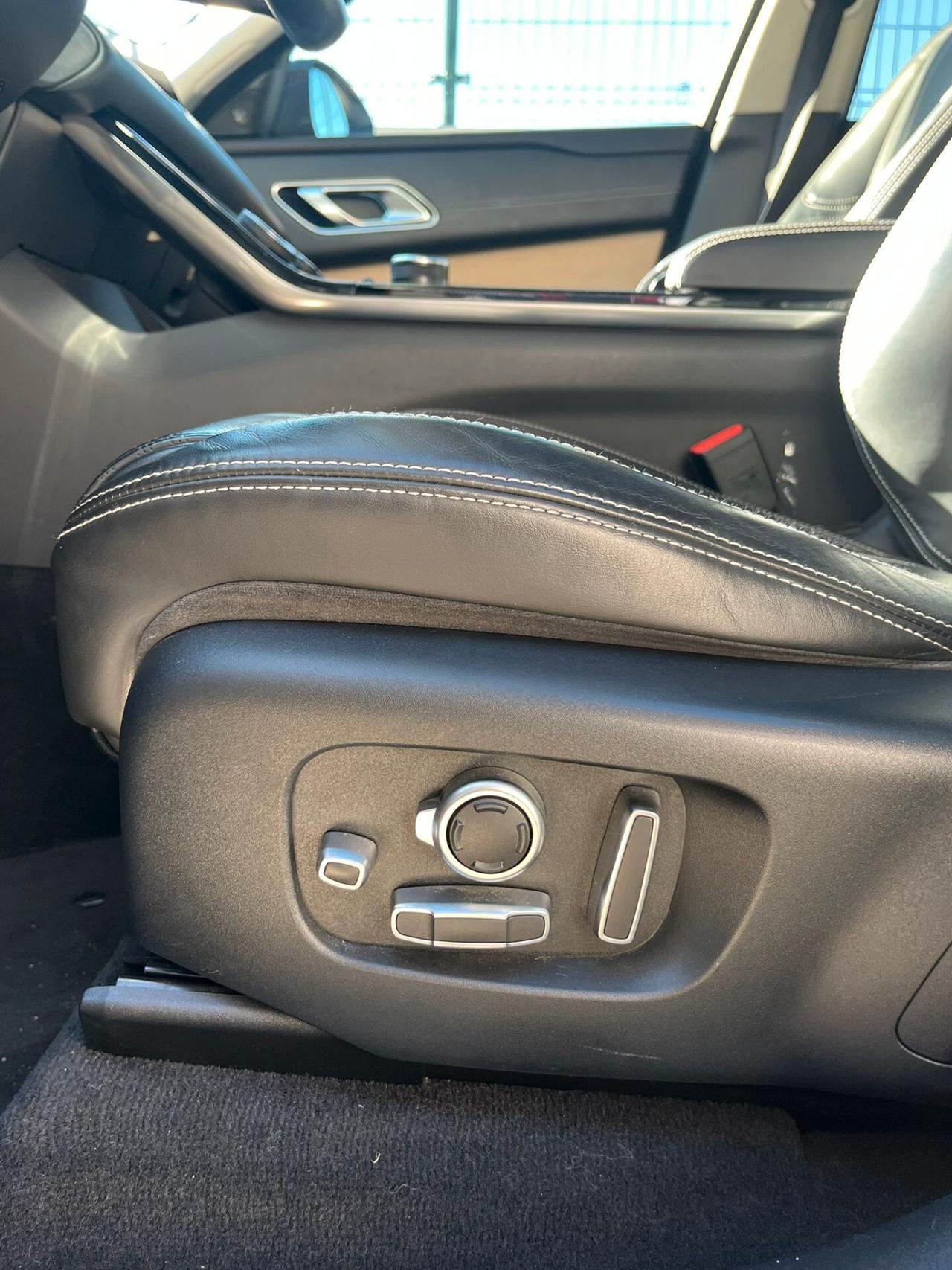 Land Rover Range Velar 2.0D I4 240 CV SE