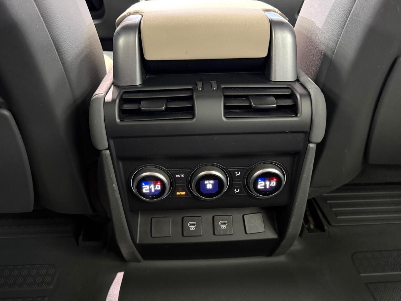 Land Rover Defender 90 3.0D I6 250 CV AWD Auto X-Dynamic SE (842)