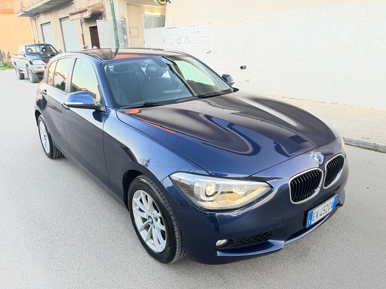 Bmw 120 120d xDrive 5p. Urban