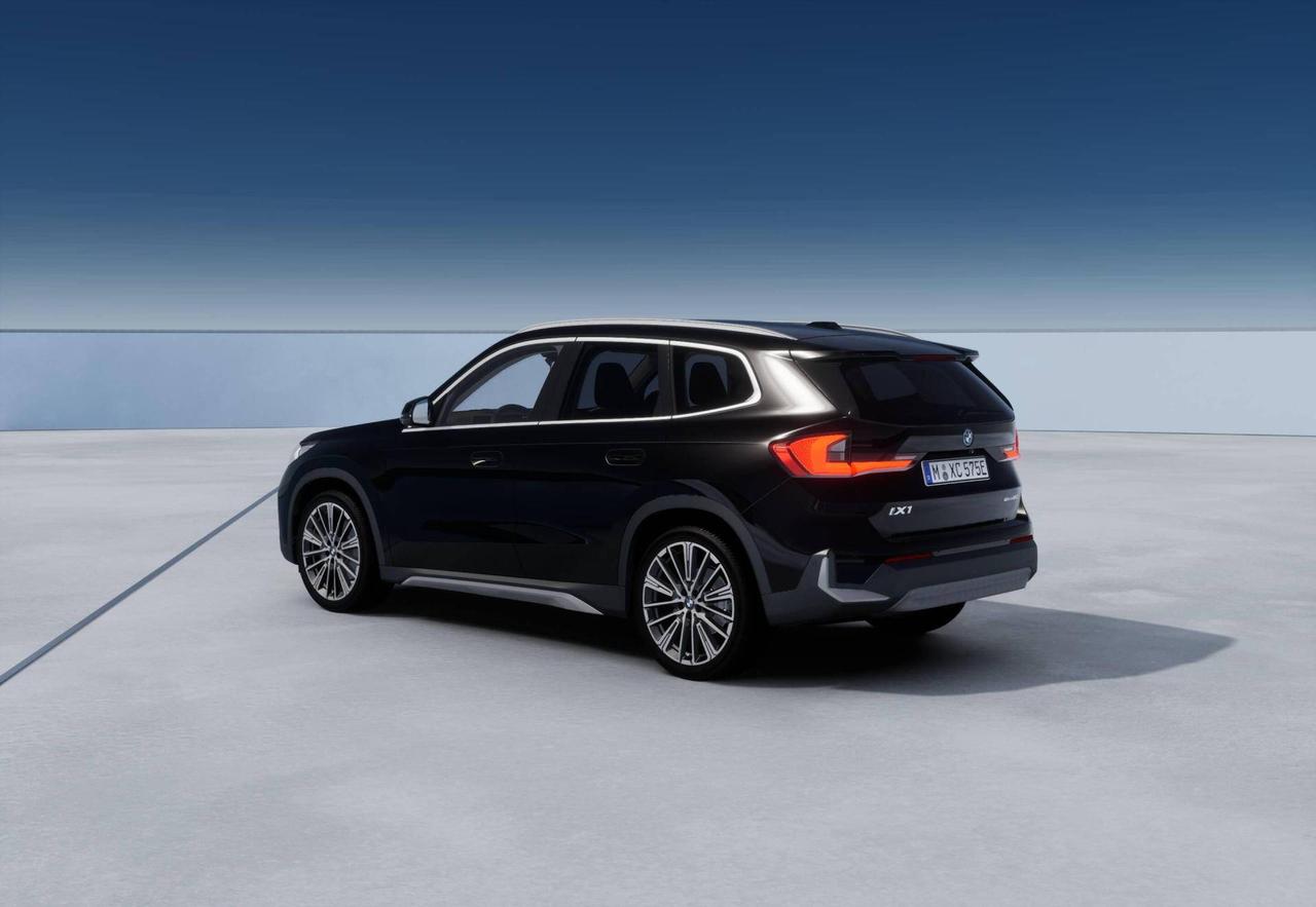 BMW X1 iX1 eDrive20 Pure Edition