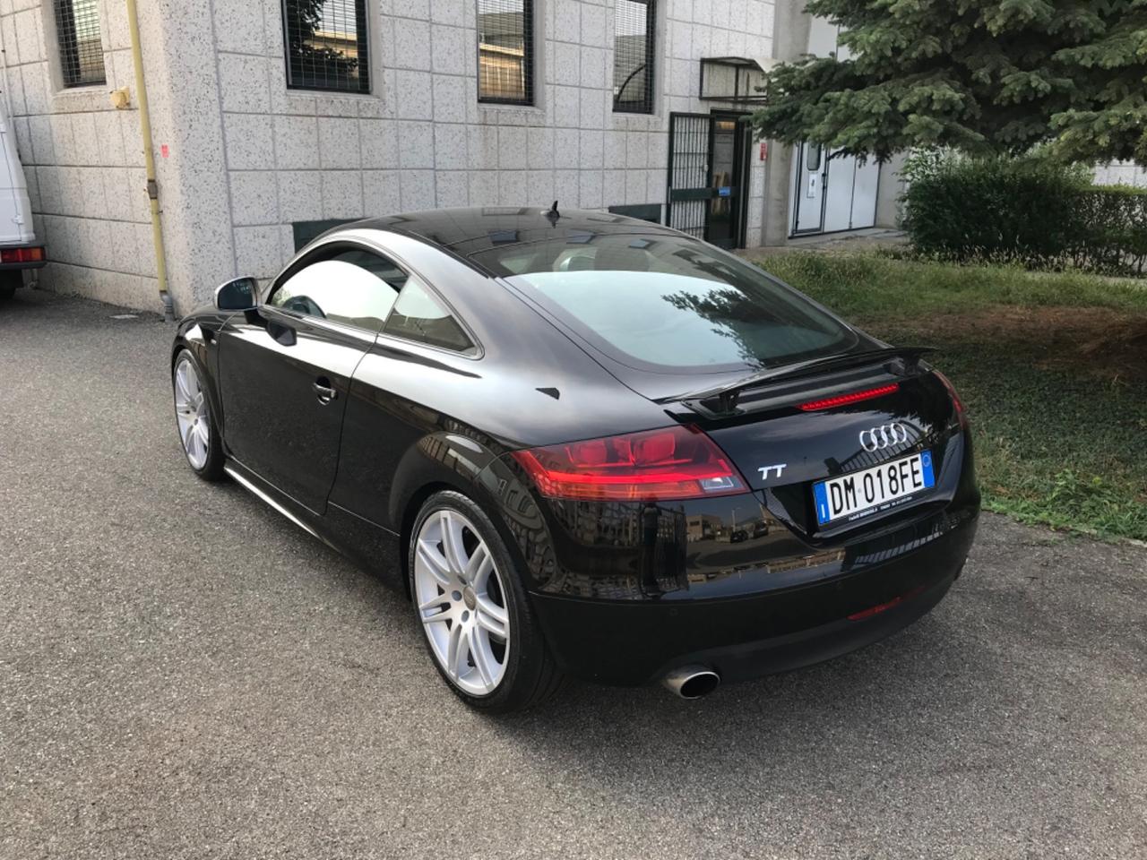 Audi TT Coupé 3.2 V6 quattro S tronic