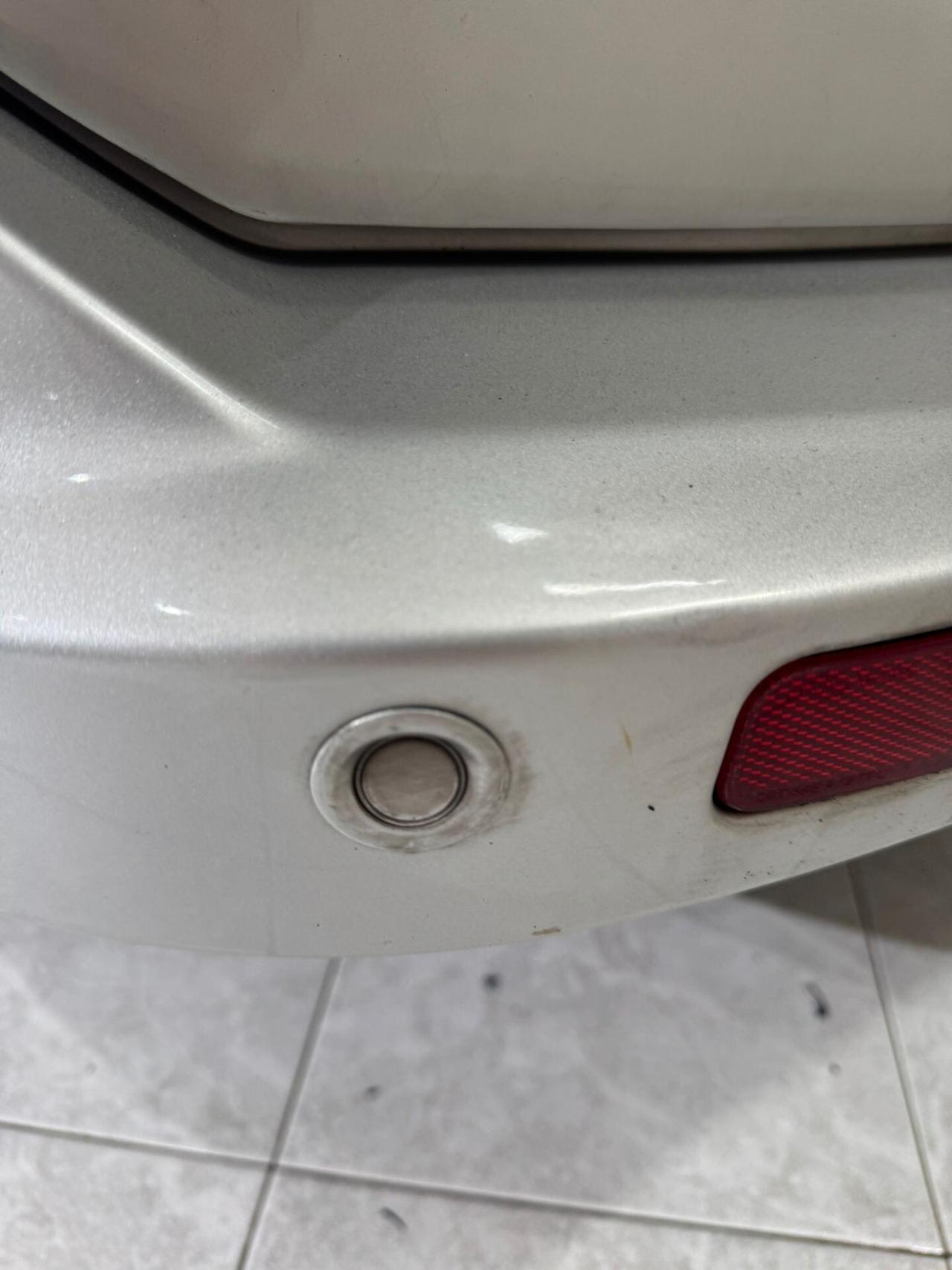 Ford Tourneo Courier 1.6 TDCI 95 CV Titanium