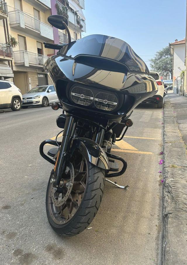 HARLEY-DAVIDSON CVO Road Glide ST
