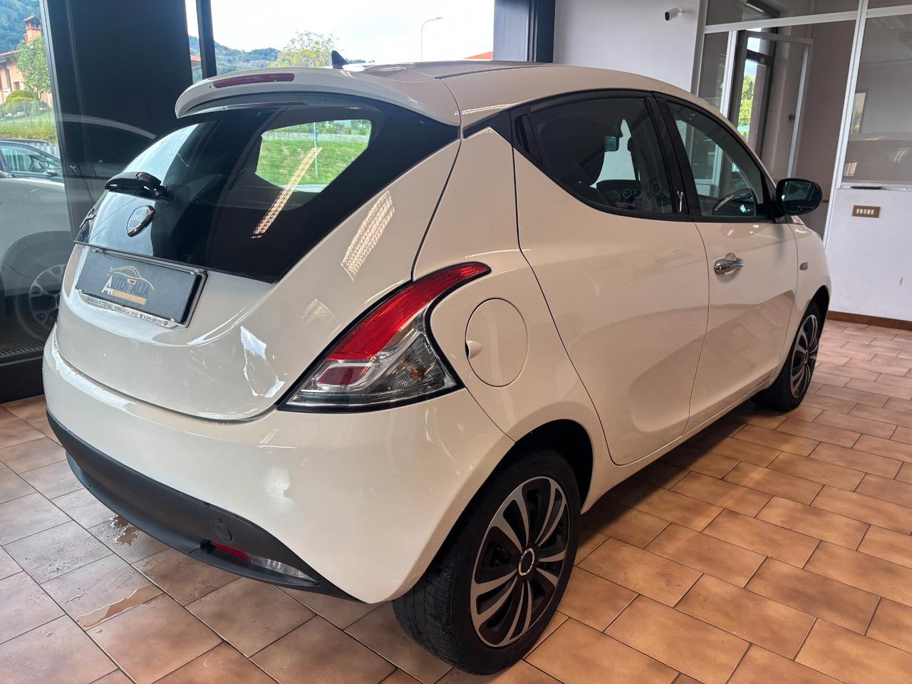 Lancia Ypsilon 1.3 mjt Silver s *PER NEOPATENTATI