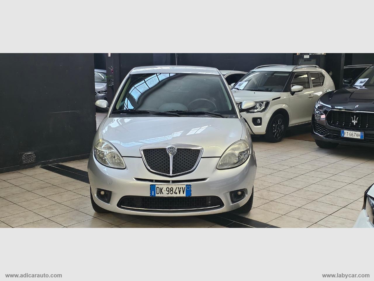 LANCIA Ypsilon 1.4 16V Oro Bianco