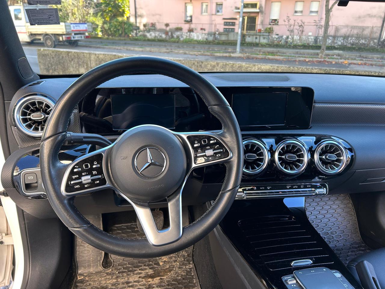 Mercedes-benz A 180 SEDAN d 2.0 115 Automatic Sport