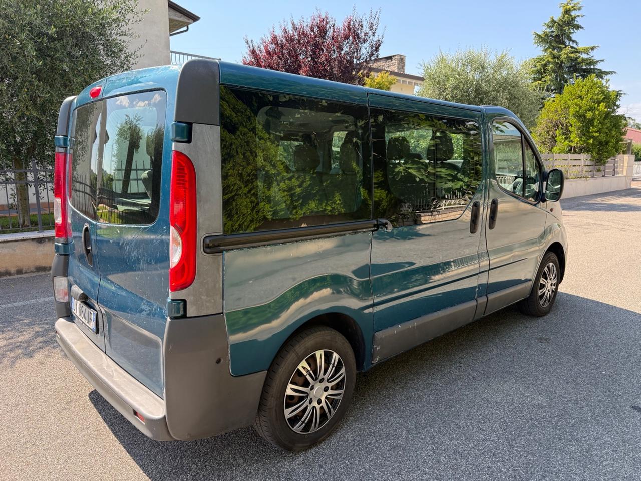 Opel Vivaro 27 2.0 CDTI PC-TN Combi 9 posti