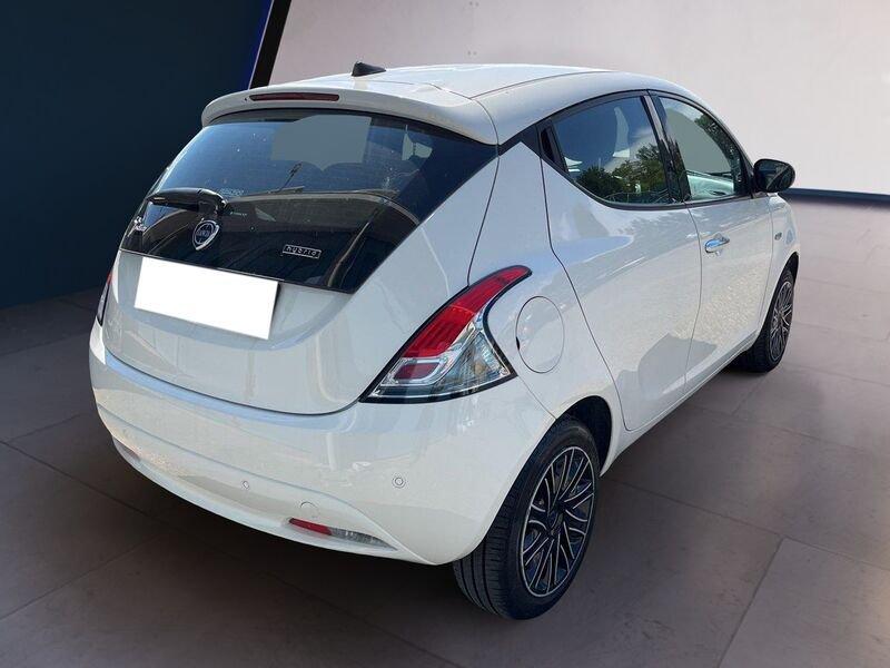 Lancia Ypsilon III 2021 1.0 firefly hybrid Gold s&s 70cv