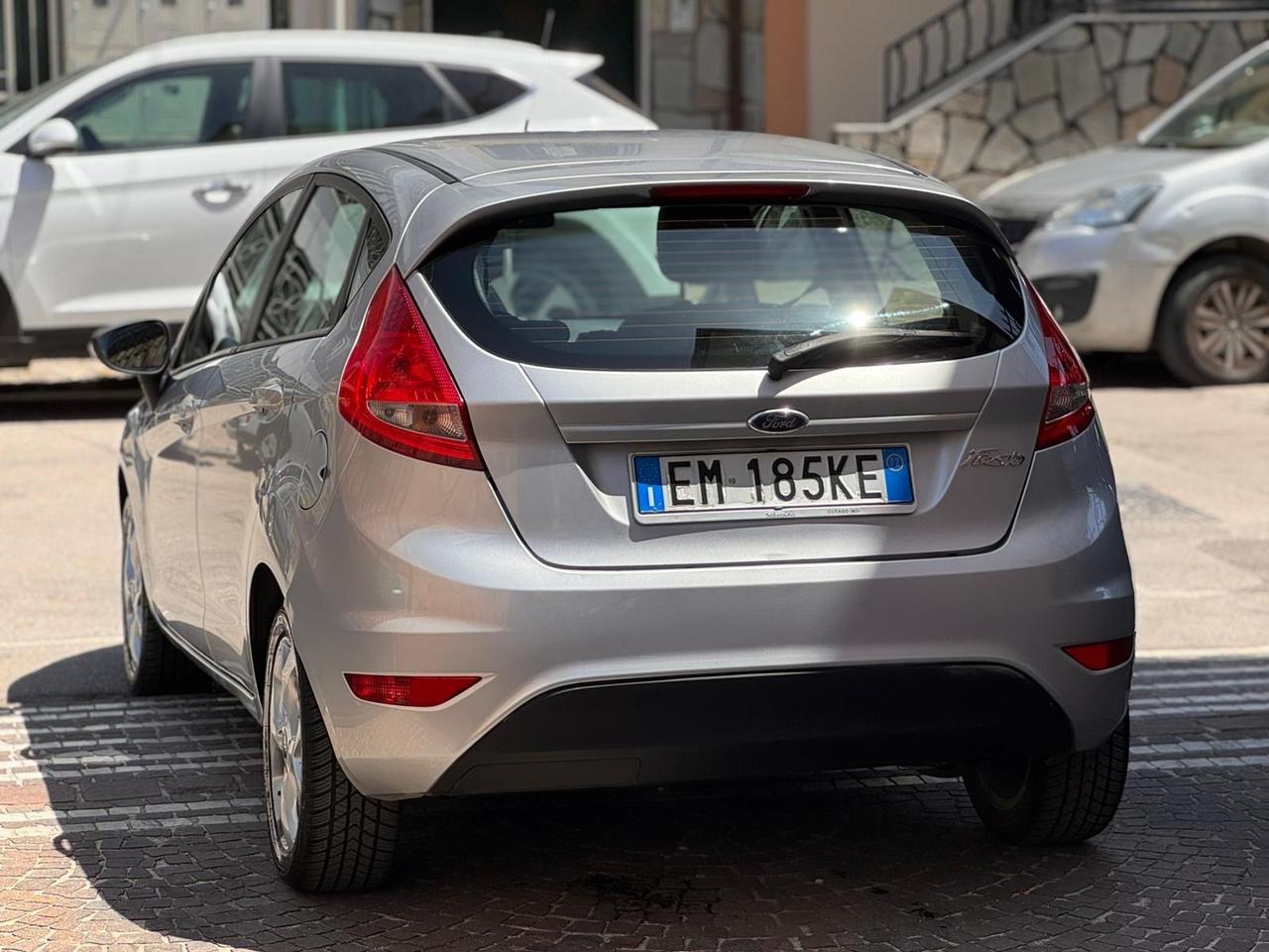 Ford Fiesta 1.4 TDCi 70CV 5 porte Titanium