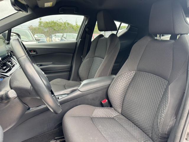 TOYOTA C-HR BUSINESS E-CVT 1.8cc 98cv AUTOCCARRO N1