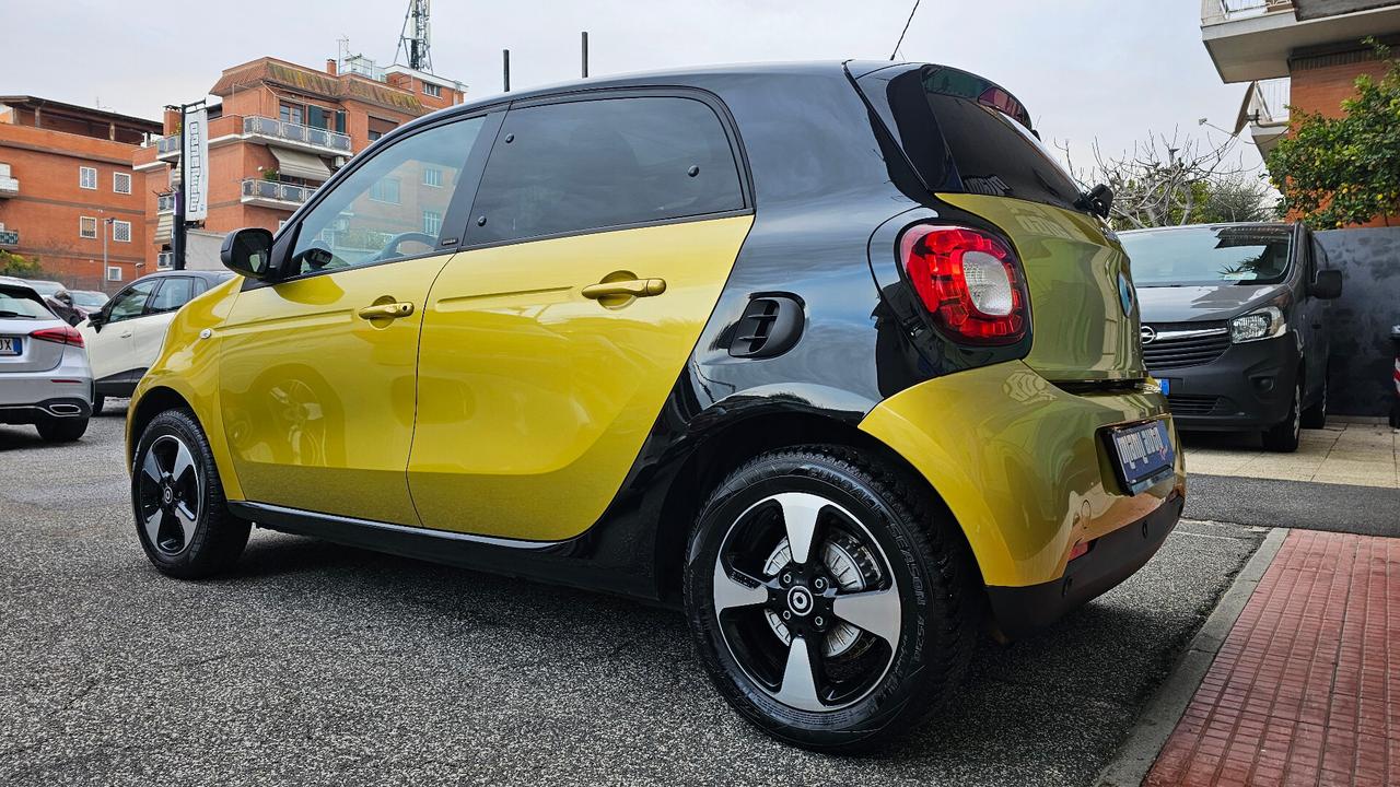 Smart ForFour 90 0.9 Turbo twinamic Passion UNIPRO NAV ANDROID TAGL UFF LED RETROCAM