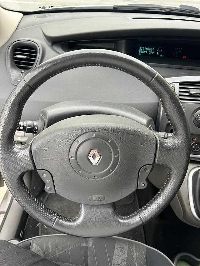 Renault Scenic 1.6 16V Confort Dynamique