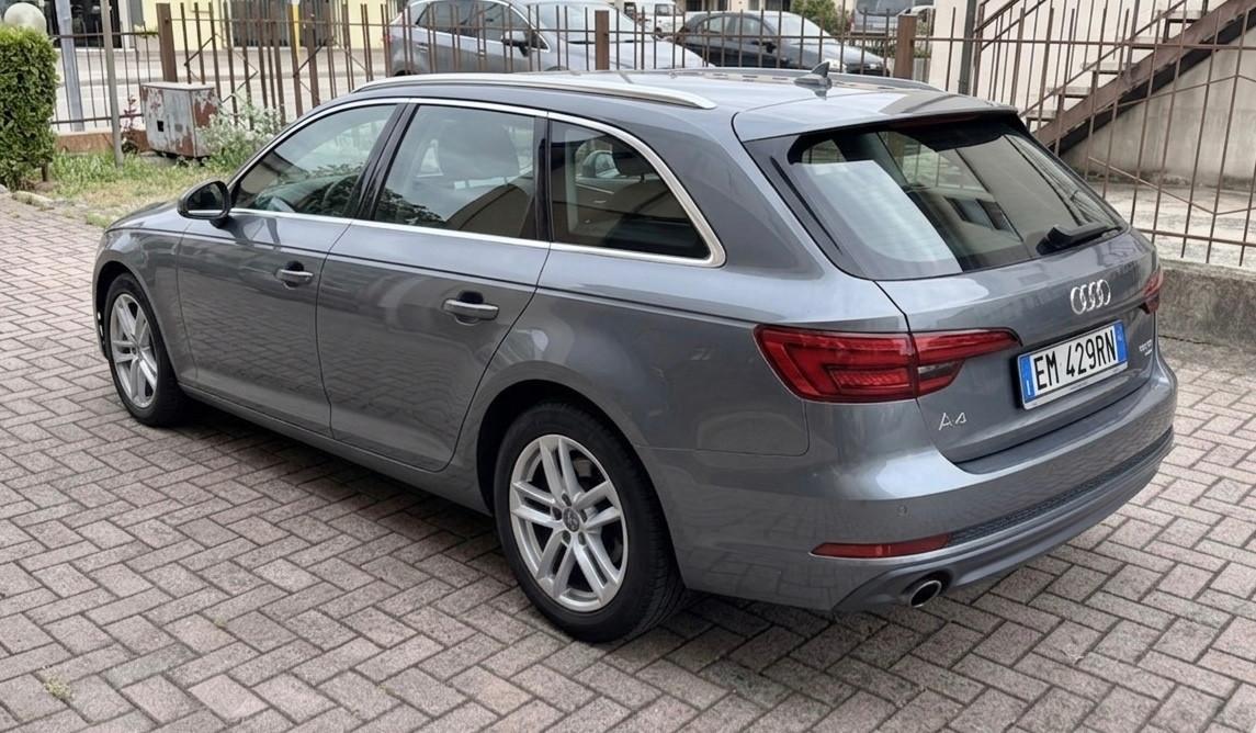 Audi A4 2.0 Tdi 150cv S-Tronic