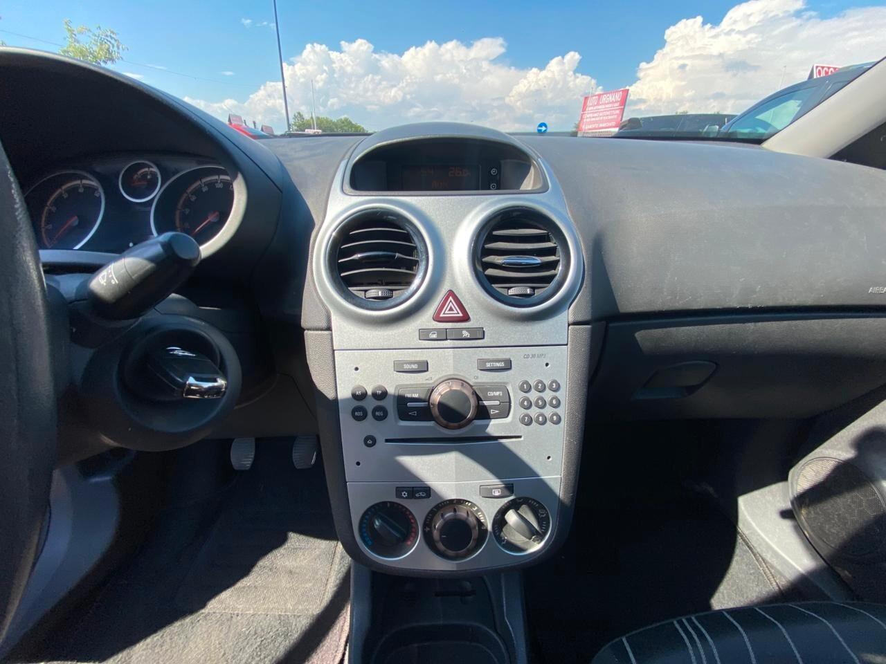 Opel Corsa 1.2 5 porte Easytronic Cosmo