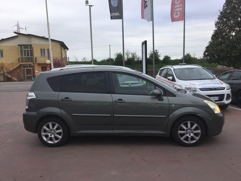 Toyota Corolla Corolla Verso 2.2 d-4d Now 136cv 5p.ti dpf