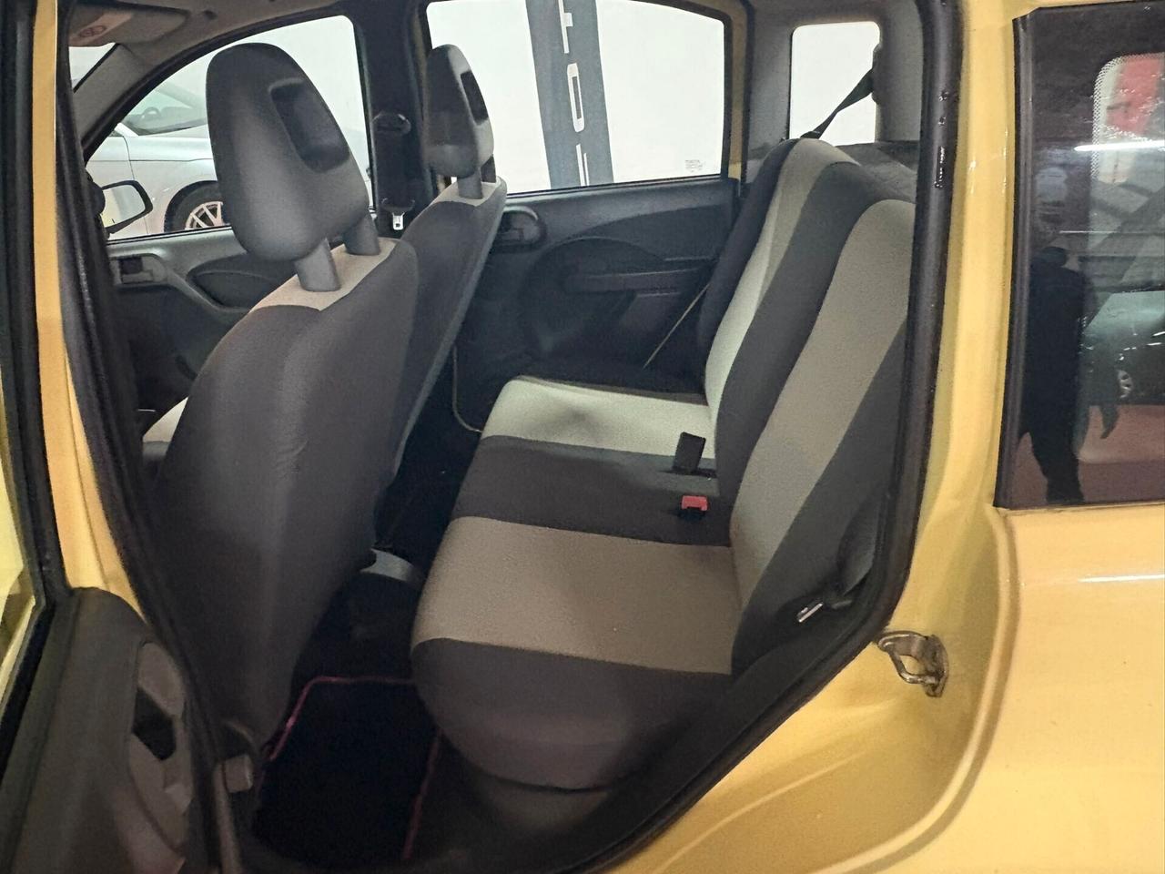 FIAT PANDA benzina 1100 CV 54 KW40 Km 111.117 Certificati PER NEOPATENTATI