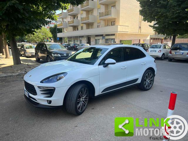 PORSCHE Macan 2.0