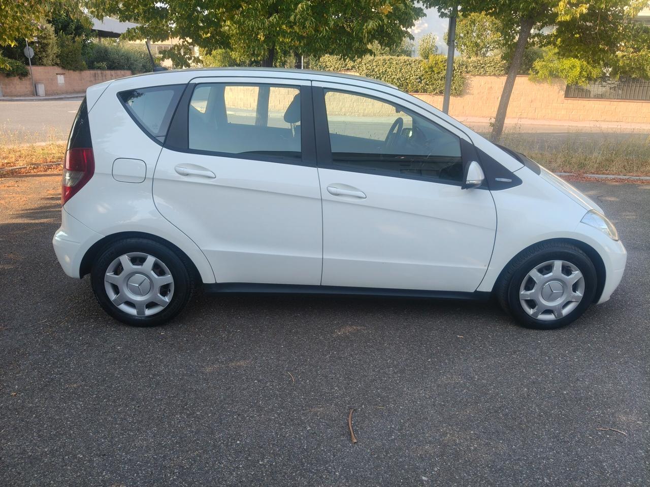 Mercedes-benz A 160 CDI 2011 NEOPATENTATI
