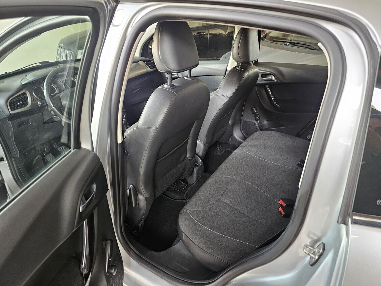 Citroen C3 PureTech 82 Live Edition