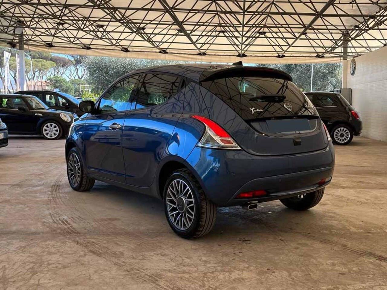 LANCIA Ypsilon III - Ypsilon 1.0 firefly hybrid Gold Plus s&s 70cv