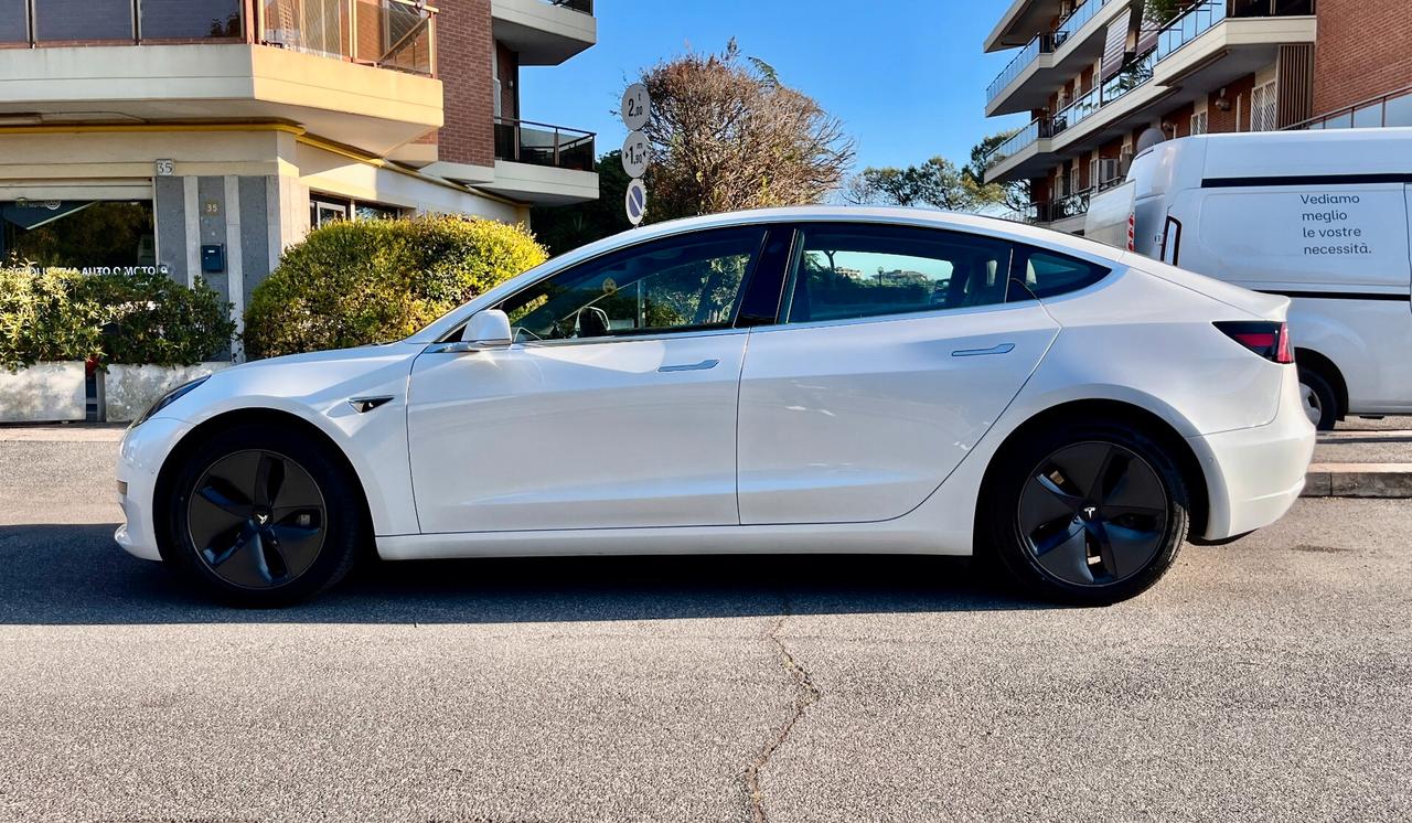 Tesla Model 3 Model 3 Standard RWD Plus