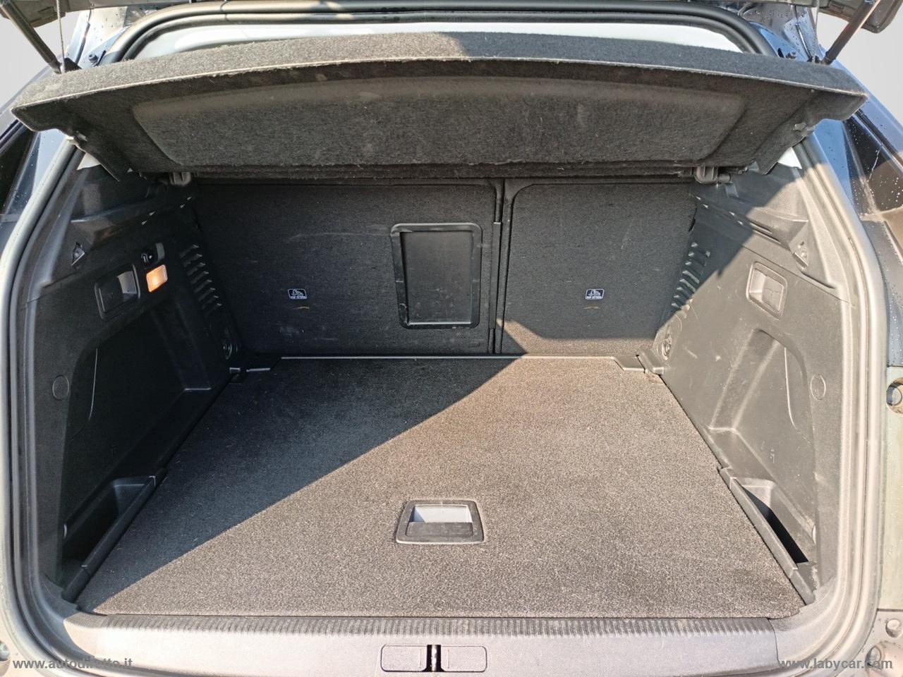 PEUGEOT 3008 BlueHDi 130 S&S Business