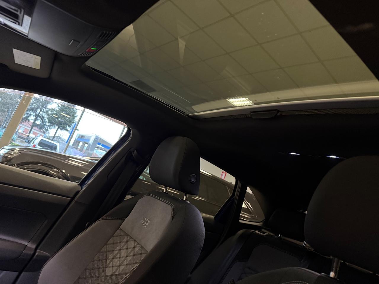 Volkswagen Taigo 1.0 TSI 115 CV DSG R-Line