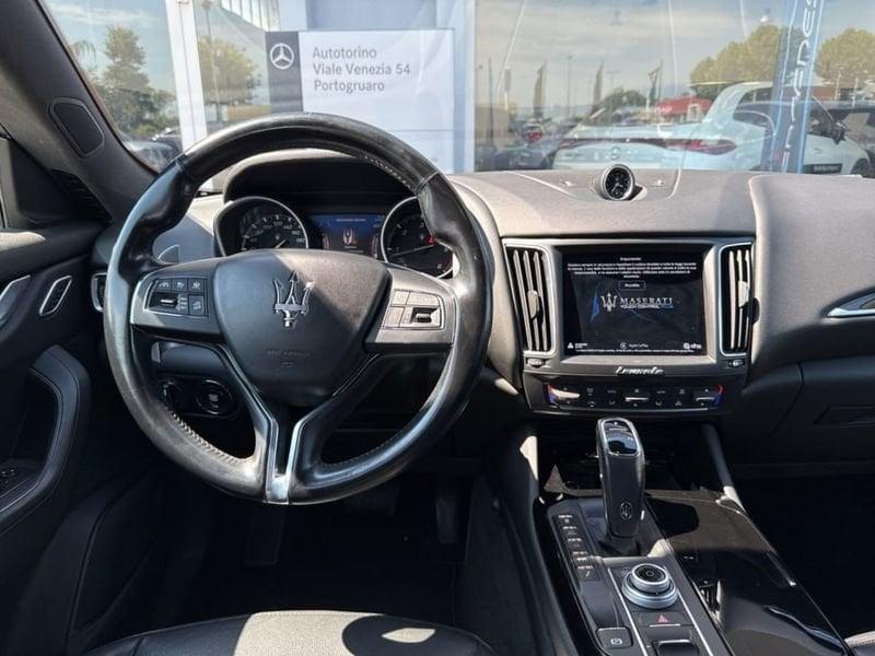 Maserati Levante 3.0 V6 250CV AUTO