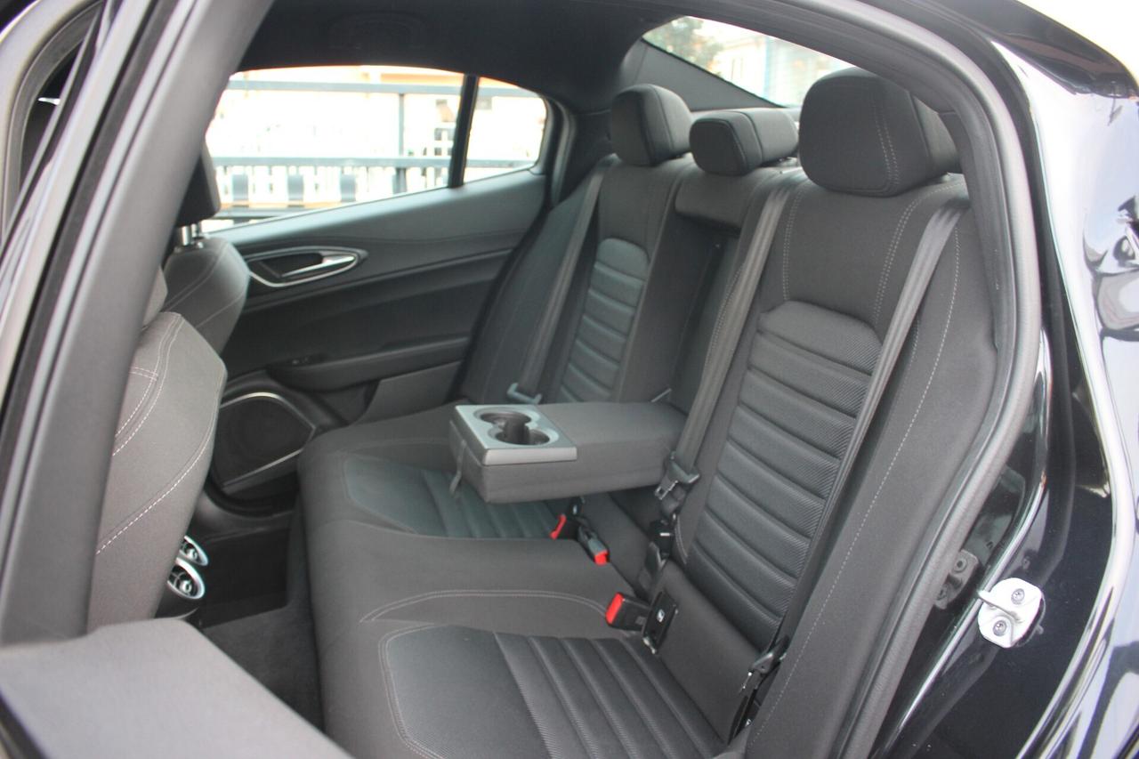 Giulia 160cv-at8*PREZZO VERO*tagliando alfa-unipro