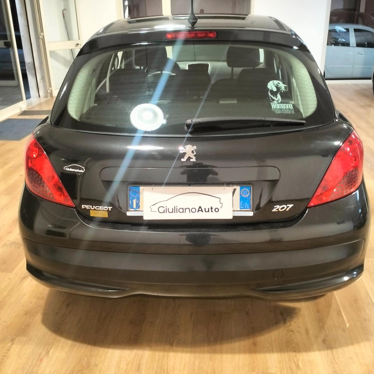 PEUGEOT 207