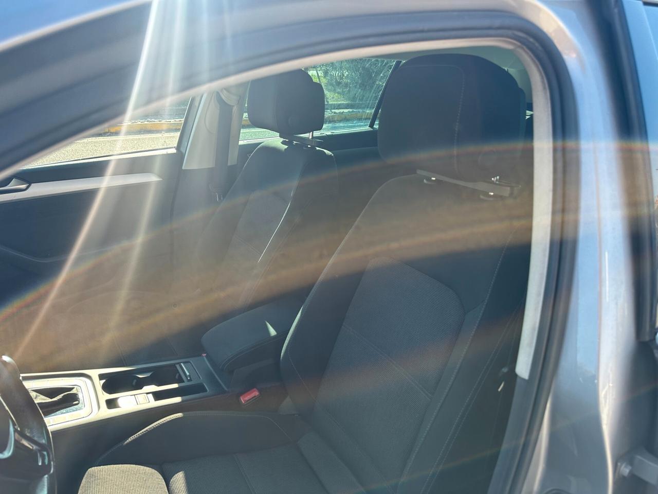 Volkswagen Passat Variant 1.6 TDI DSG Business