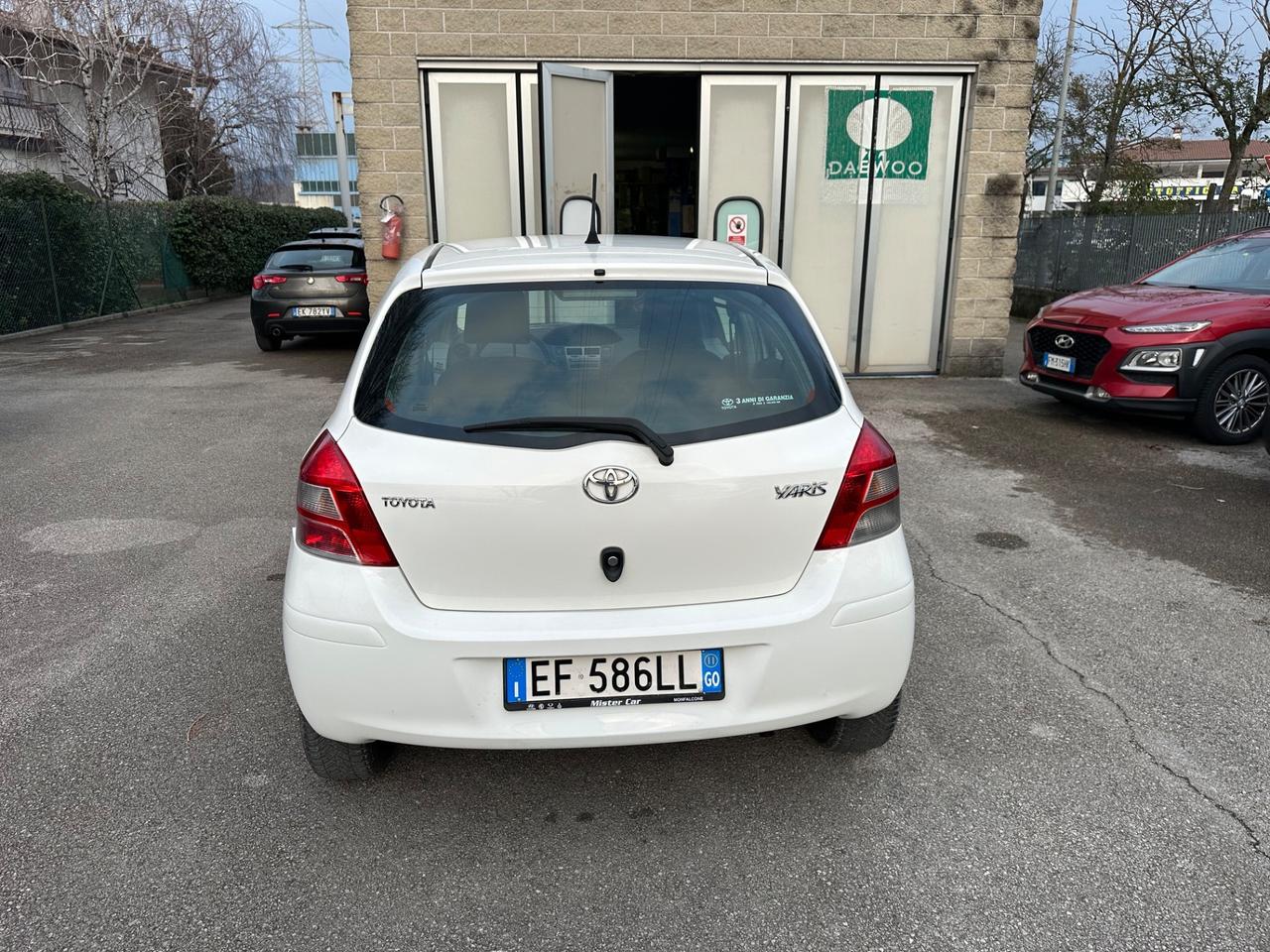 Toyota Yaris 1.0 5p. Now - 2011 - 109.000km Neop.
