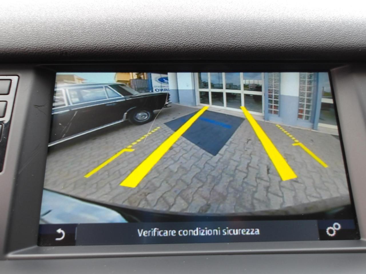 Land Rover Discovery Sport 2.0 td4 Pure awd 150cv auto my18