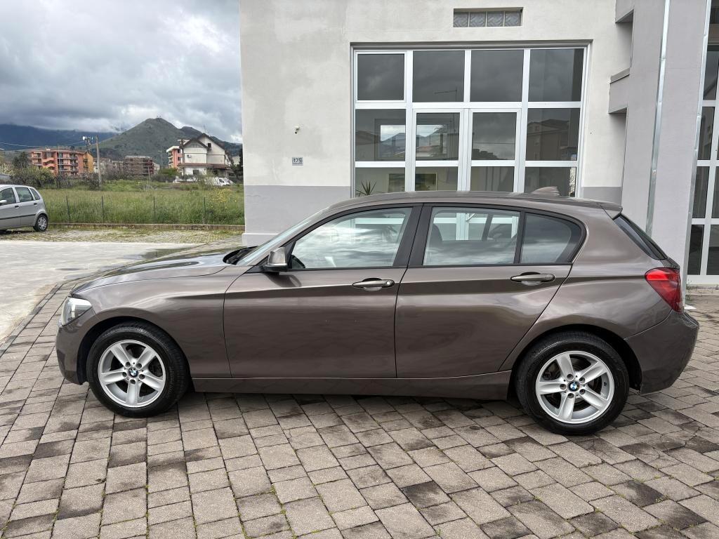 Bmw 118 d 5p. 143cv Unique
