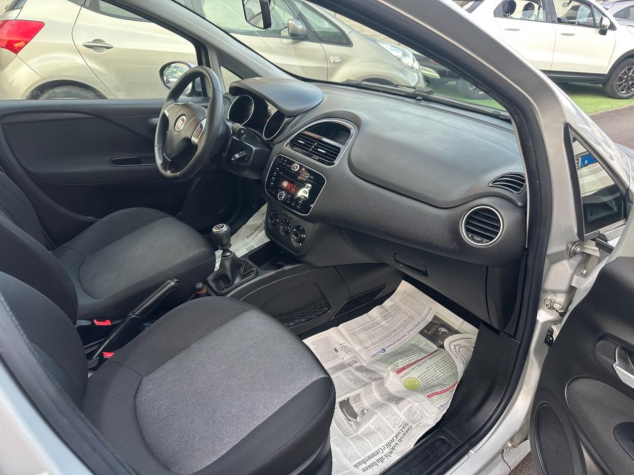 Fiat Punto 1.2benzina 5porte - 27/12/2013