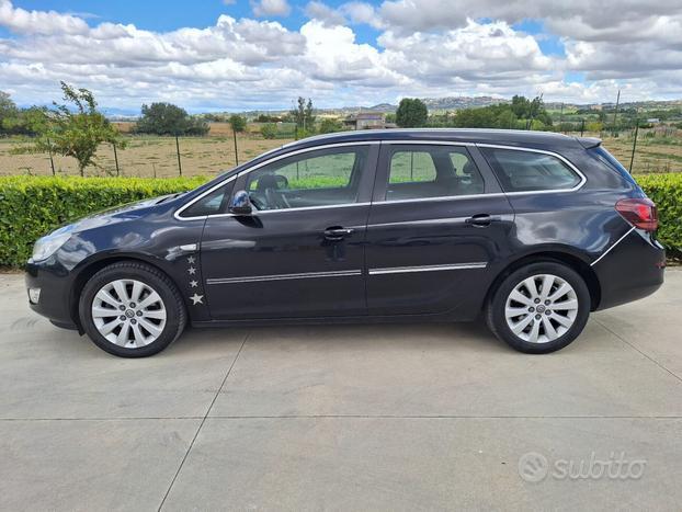 Opel Astra 1.7 CDTI 110CV Sports Tourer Cosmo