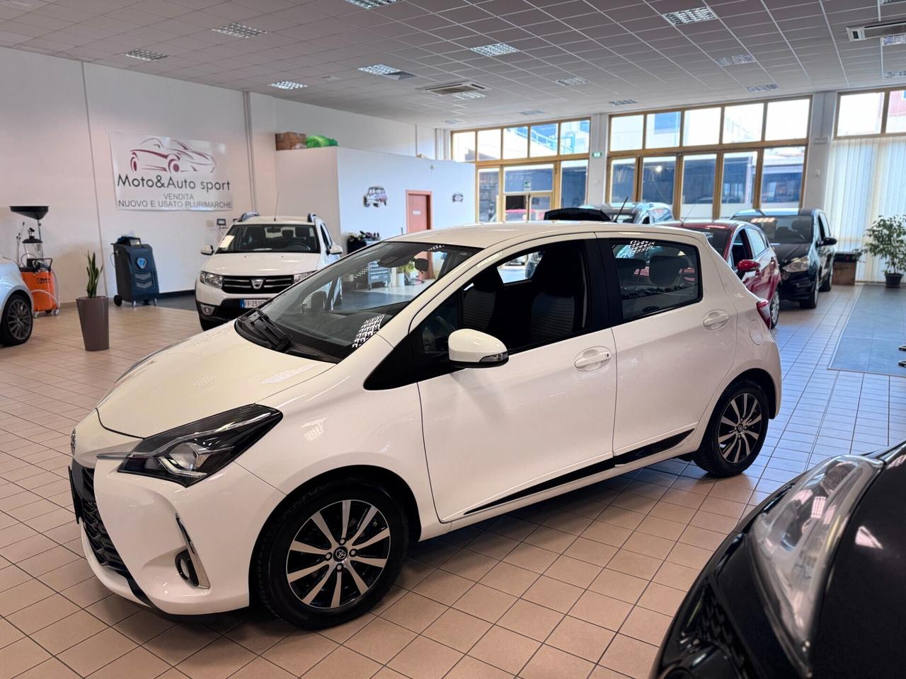 Toyota Yaris 1.0 5 porte Active