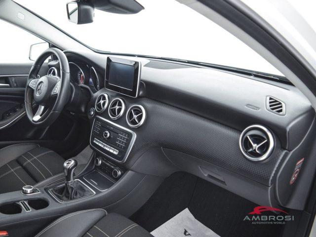 MERCEDES-BENZ CLA sse A 180 d Sport