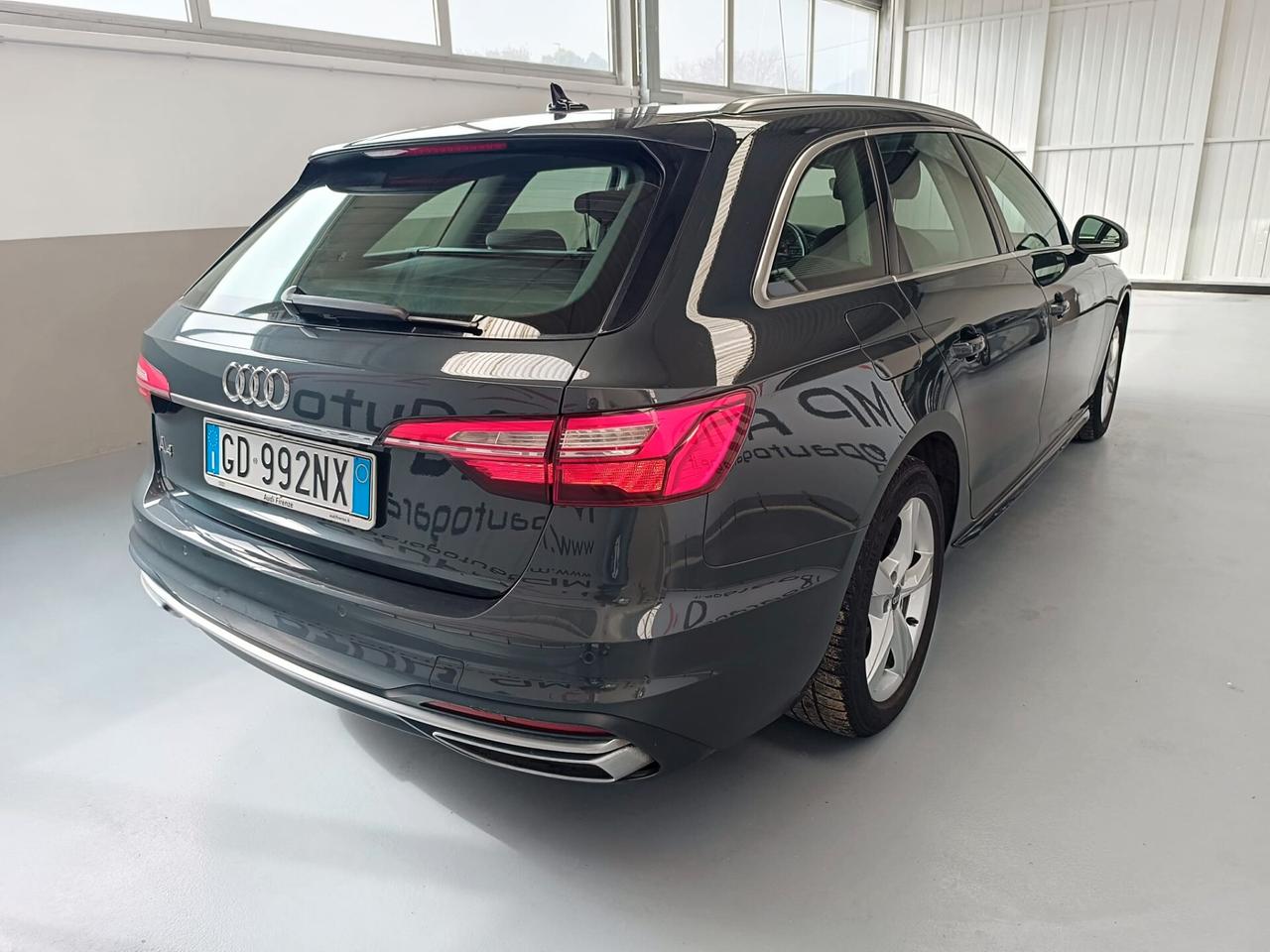 Audi A4 Avant 35 TDI/163 CV S tronic Business Advanced