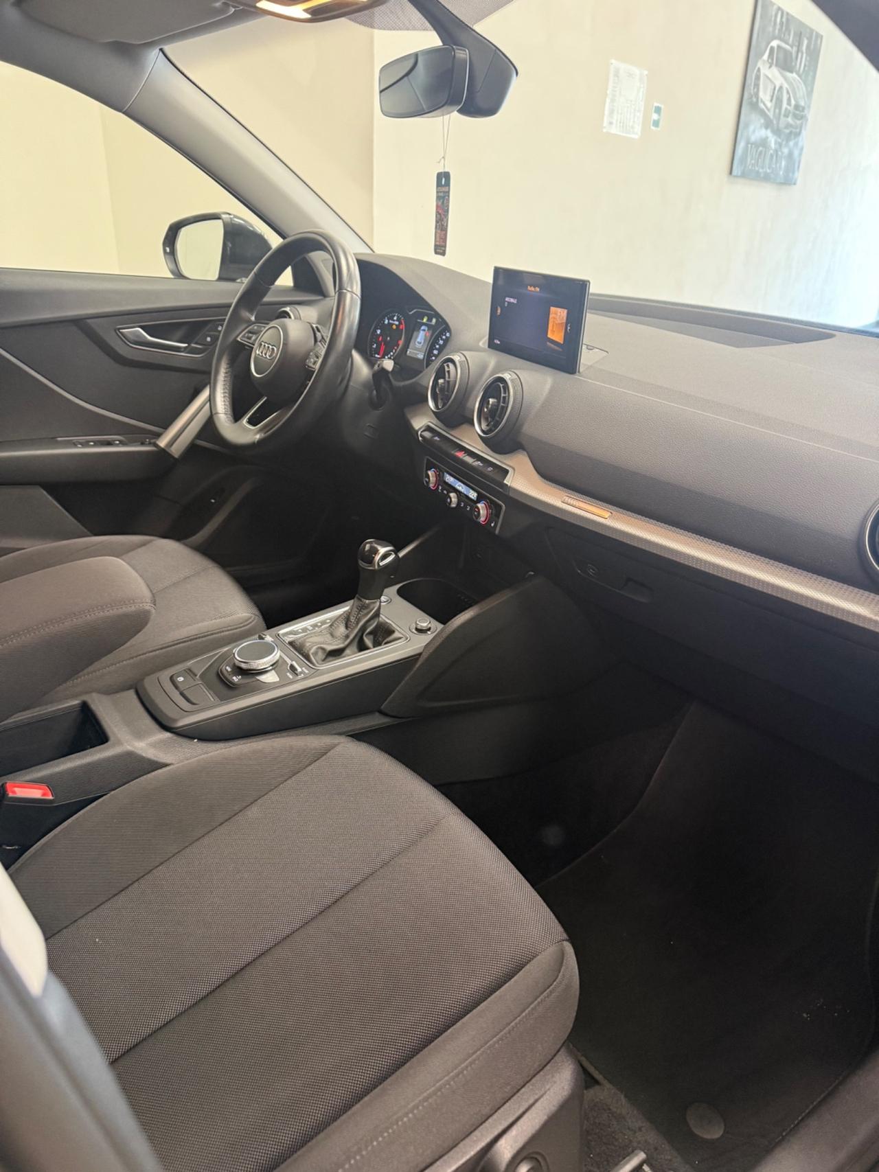 Audi Q2 30 TDI S tronic line Edition