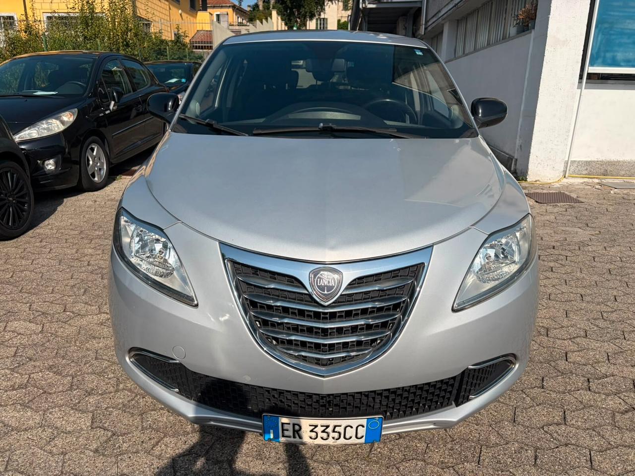 Lancia Ypsilon 1.2 69 CV 5 porte S&S Gold*EURO5*NEOPATENTATI