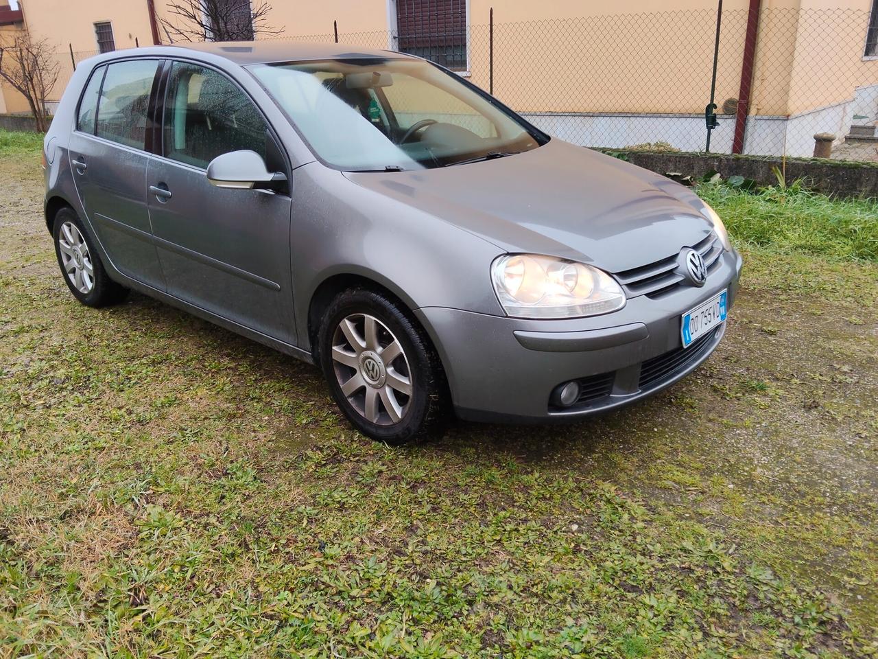 Volkswagen Golf 1.6 GPL 2006