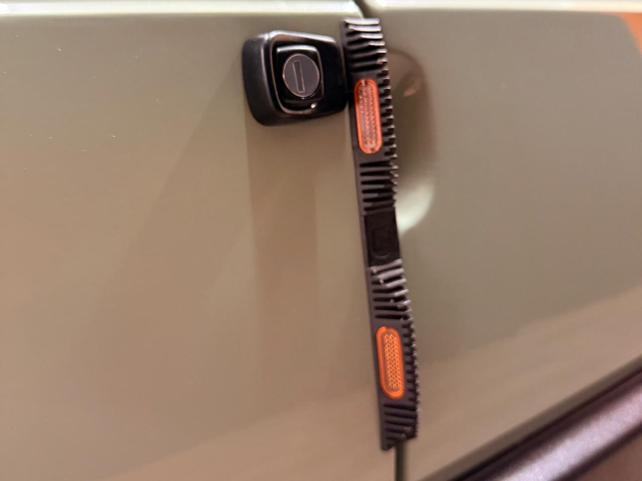 MERAVIGLIOSA PANDA 4 × 4 IN CONDIZIONI DA VETRINA ISCRITTA AS